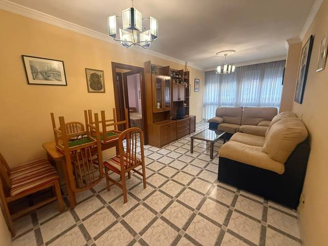 Piso en Venta en Calle Martínez Maldonado en Los Castillejos - La Trinidad