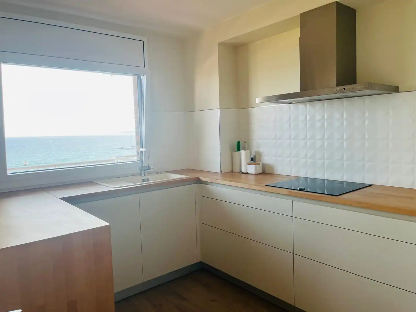 Cocina de Apartamento en venta en Palamós con Aire acondicionado, Calefacción y Terraza