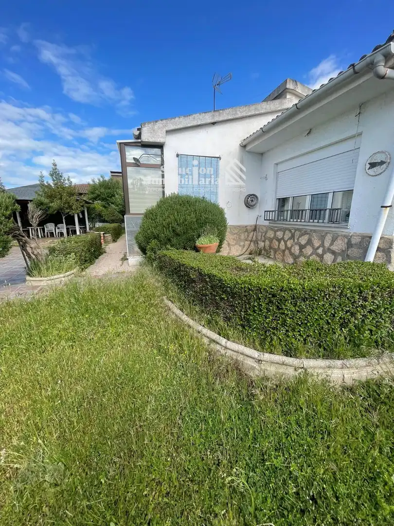Jardín de Casa o chalet en venta en Doñinos de Salamanca con Calefacción y Amueblado