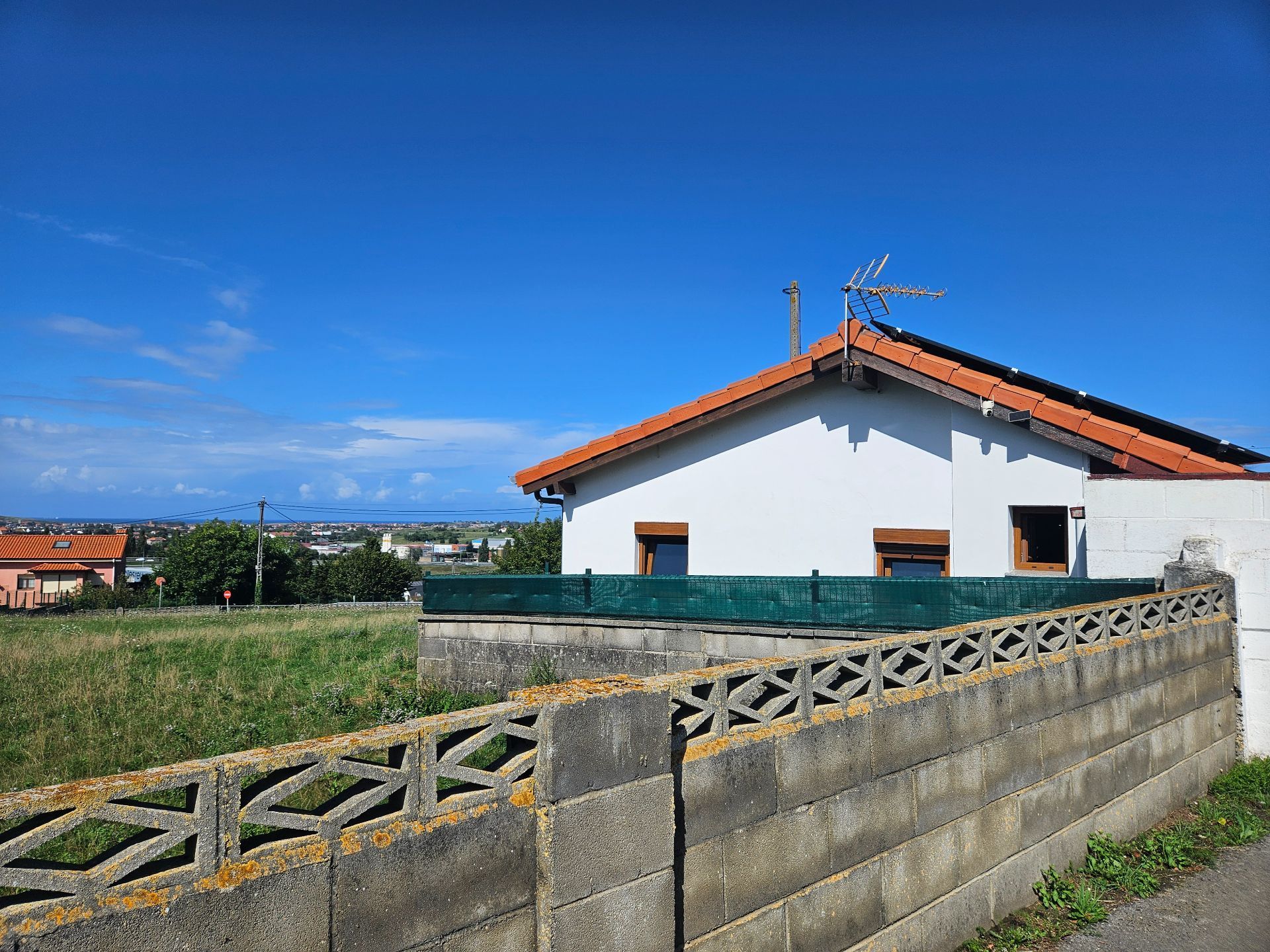 Exterior view of House or chalet for sale in Camargo  with Air Conditioner, Heating and Private garden