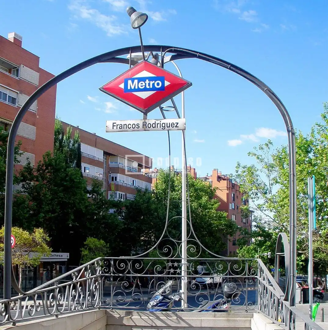 Außenansicht von Wohnung zum Verkauf in Madrid mit Klimaanlage, Heizung und Möbliert