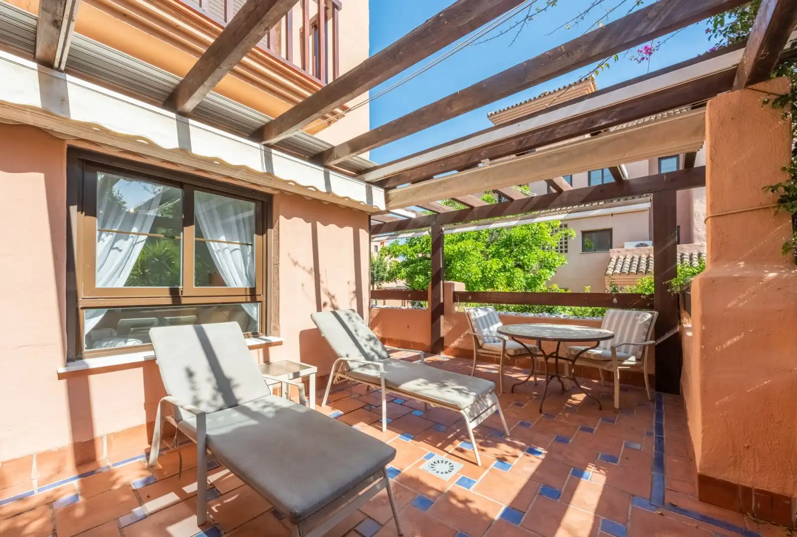 Terrassa de Apartament en venda en Estepona amb Terrassa, Traster i Moblat