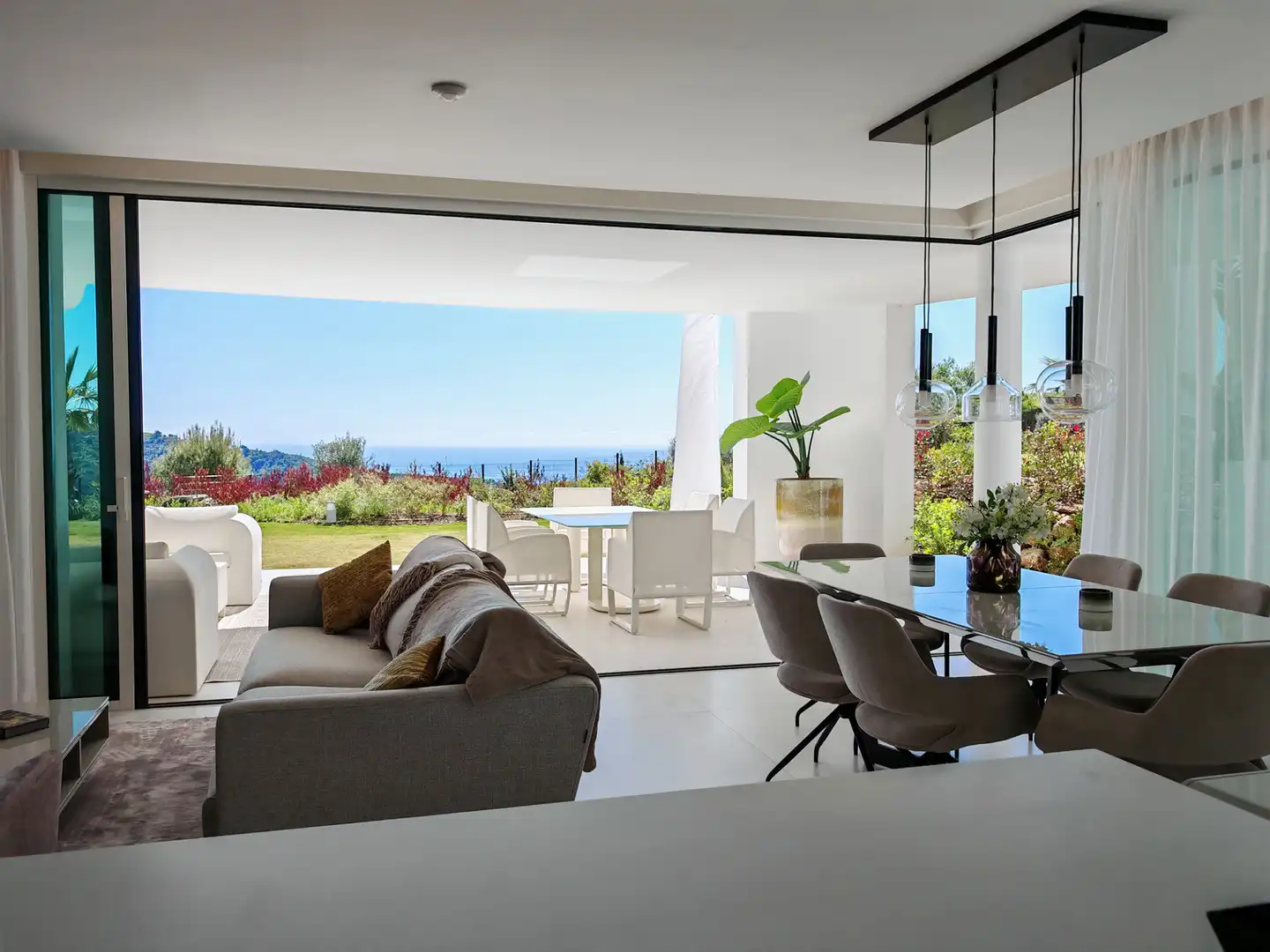 Sala de estar de Planta baja en venta en Marbella con Terraza, Trastero y Piscina
