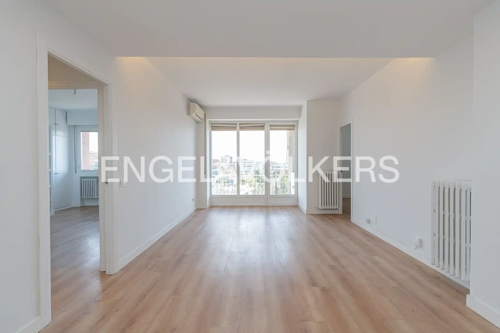 Exterior view of Flat for rent in Madrid  with Air Conditioner, Heating and Terrace