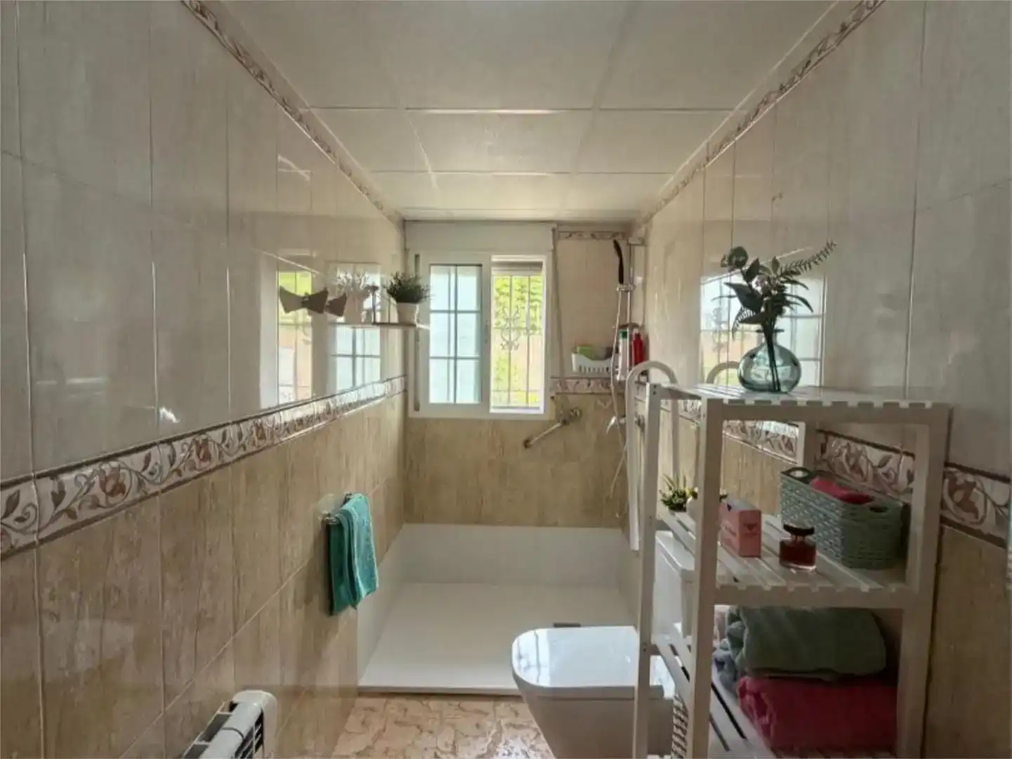 Baño de Piso en venta en Molina de Segura con Aire acondicionado, Jardín privado y Parquet