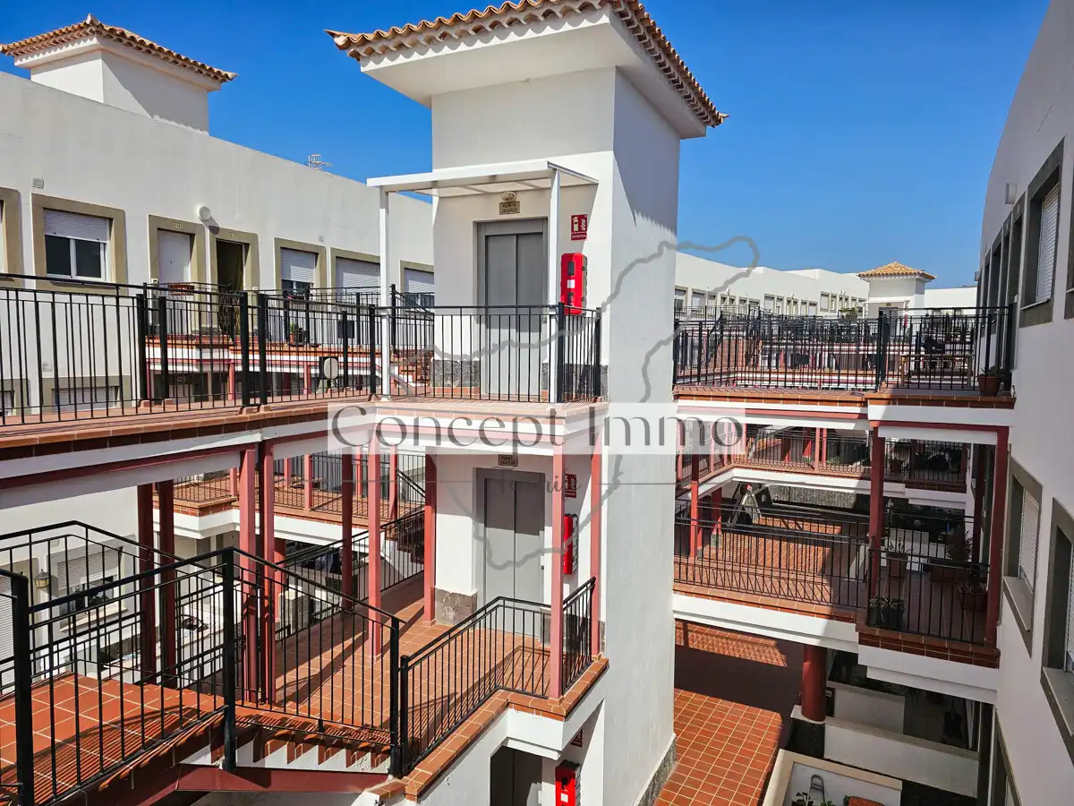 Terraza de Piso en venta en Arona con Aire acondicionado, Terraza y Trastero