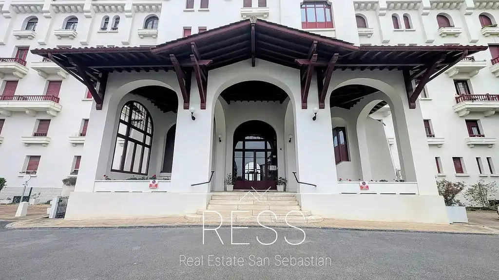 Vista exterior de Apartamento en venta en Hendaye con Amueblado