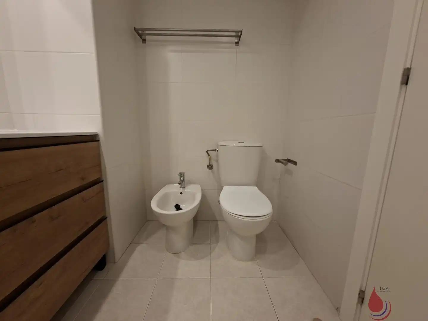 Baño de Piso en venta en El Vendrell con Aire acondicionado, Parquet y Terraza