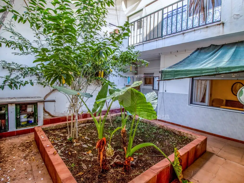 Casa amb jardí en venda a Es Castell poble