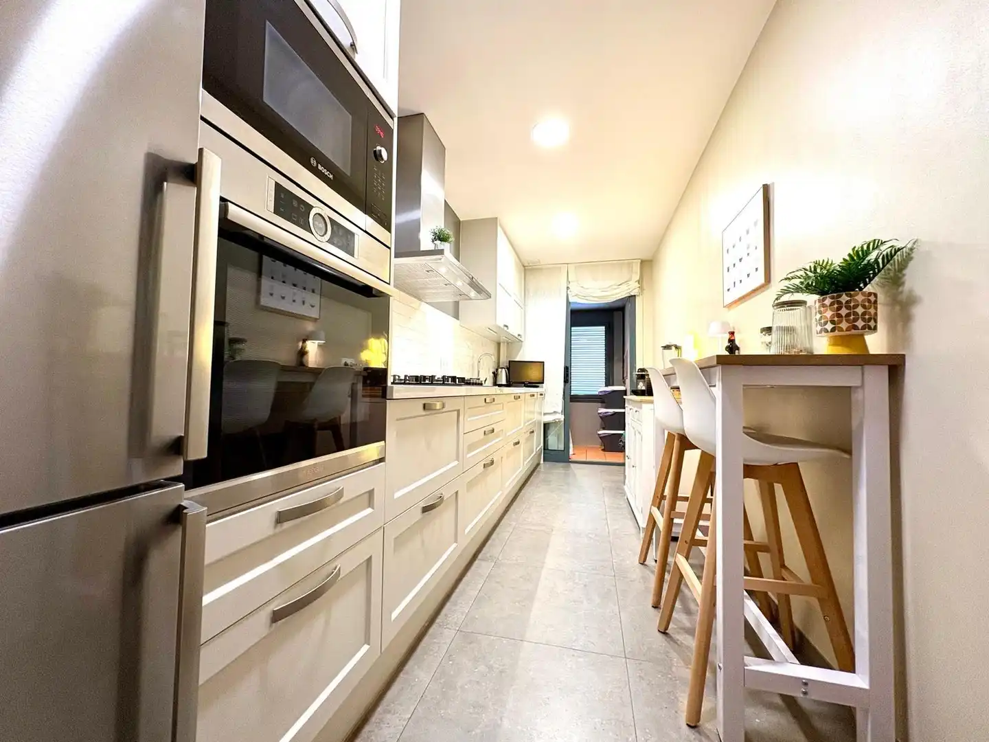 Küche von Wohnung zum Verkauf in Santa Perpètua de Mogoda mit Klimaanlage, Heizung und Privatgarten