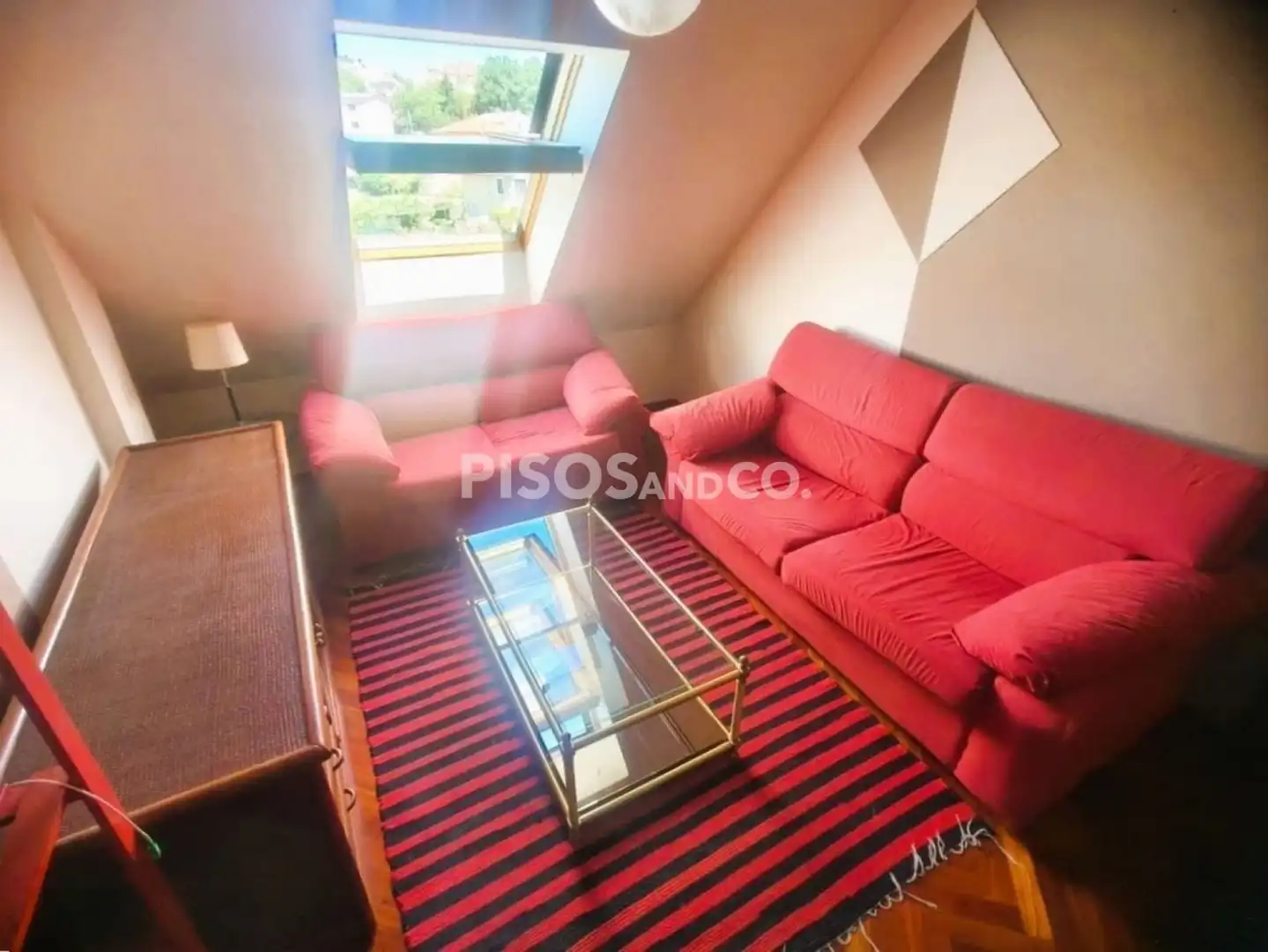 Sala d'estar de Pis en venda en Culleredo amb Calefacció i Moblat