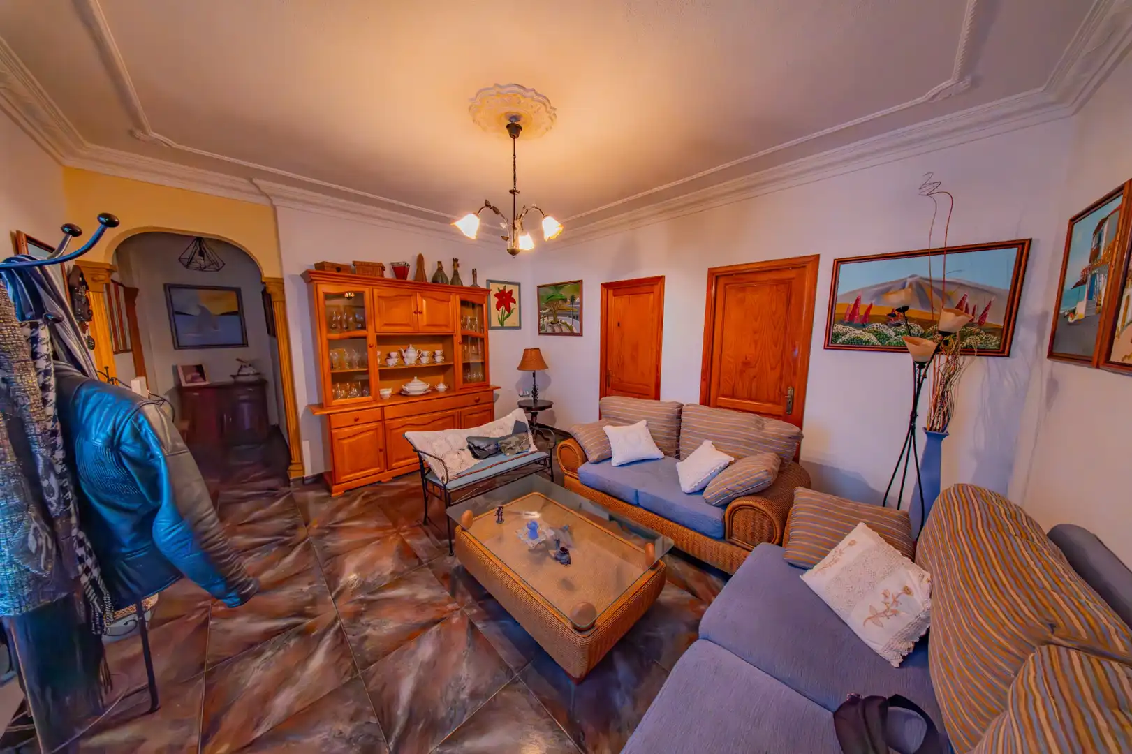 Sala d'estar de Casa adosada en venda en Icod de los Vinos amb Terrassa, Traster i Balcó