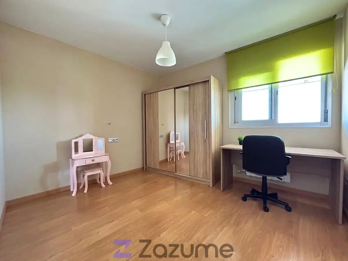Bedroom of Flat for rent in Granada  with Air Conditioner, Heating and Private garden