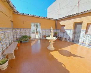 Exterior view of House or chalet for sale in Valdepeñas  with Air Conditioner