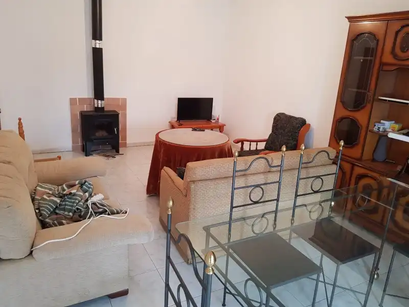 Sala d'estar de Casa o xalet en venda en Tejeda de Tiétar amb Terrassa i Piscina