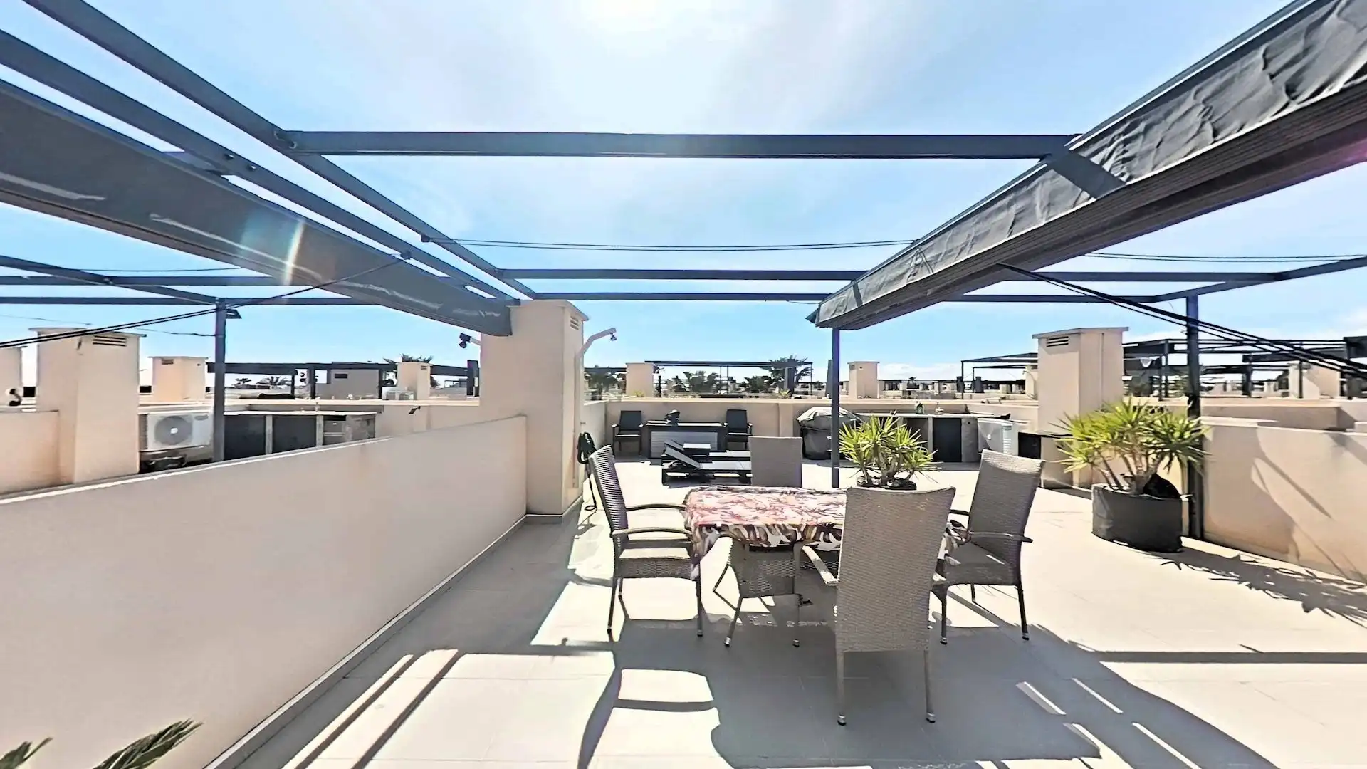 Terraza de Apartamento en venta en Pilar de la Horadada con Calefacción, Piscina y Amueblado
