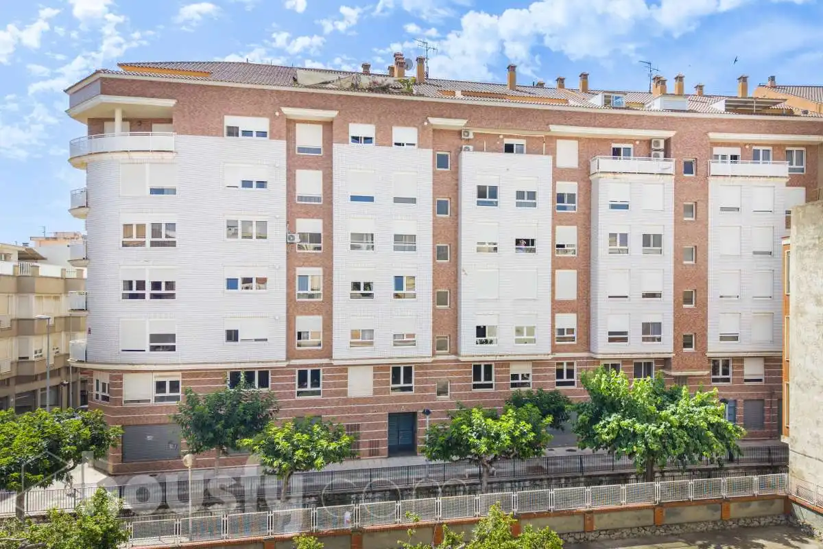 Vista exterior de Ático en venta en Vila-real con Aire acondicionado, Calefacción y Terraza