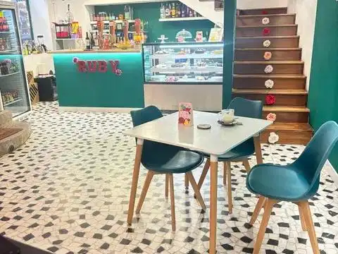 Local comercial en traspàs a Carrer Antoni Rubí 3, imagen 5