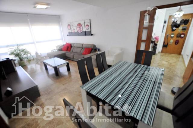 Piso en Venta en  JOANOT MARTORELL en Vinalesa