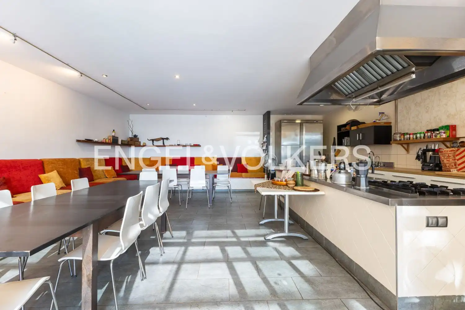 Cocina de Casa o chalet en venta en Gilet con Aire acondicionado, Calefacción y Jardín privado