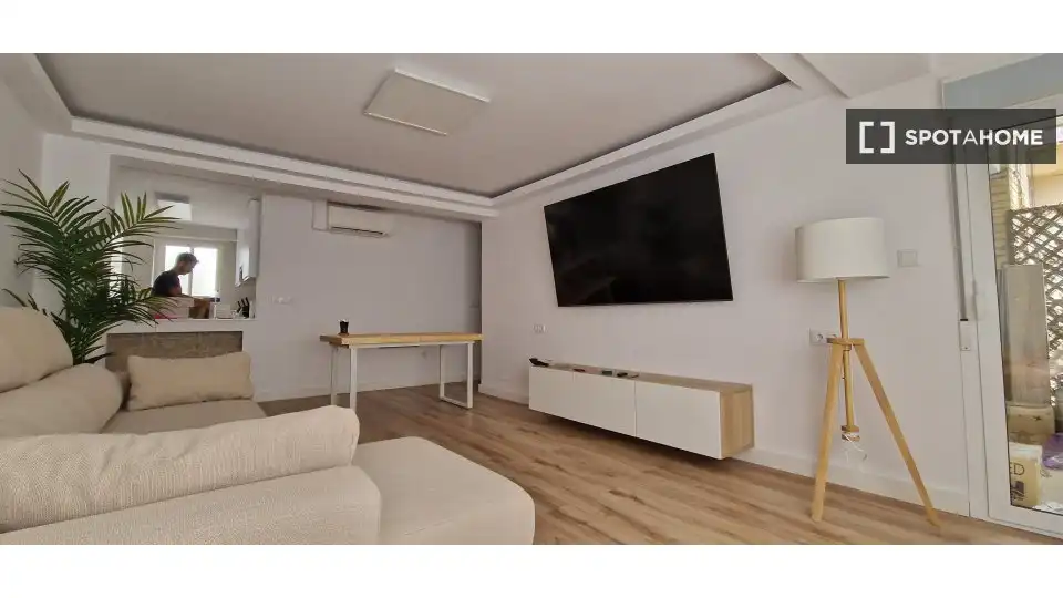 Sala de estar de Apartamento para compartir en Villajoyosa / La Vila Joiosa con Aire acondicionado, Terraza y Amueblado