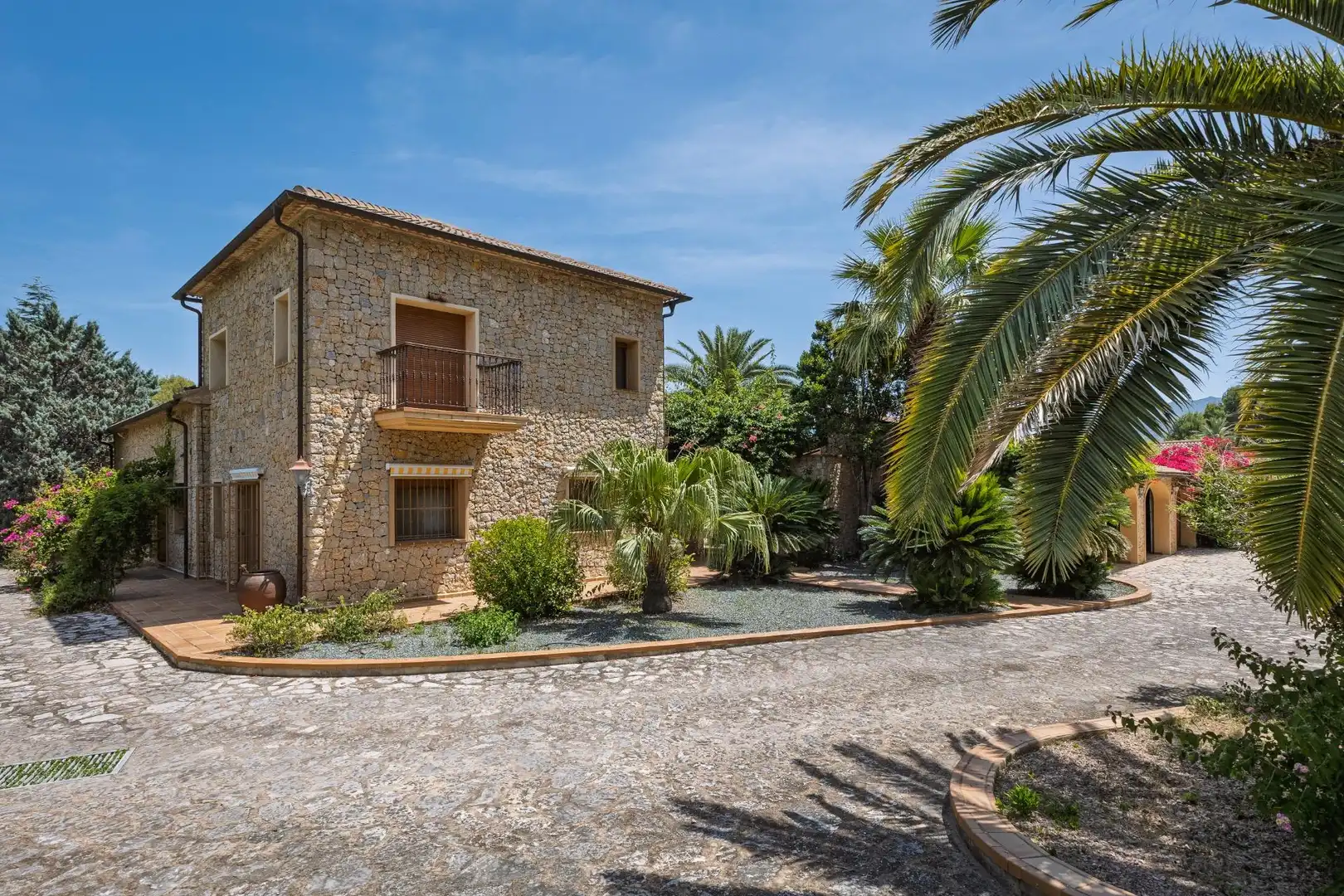 Vista exterior de Casa o xalet en venda en Pedreguer amb Aire condicionat, Calefacció i Jardí privat