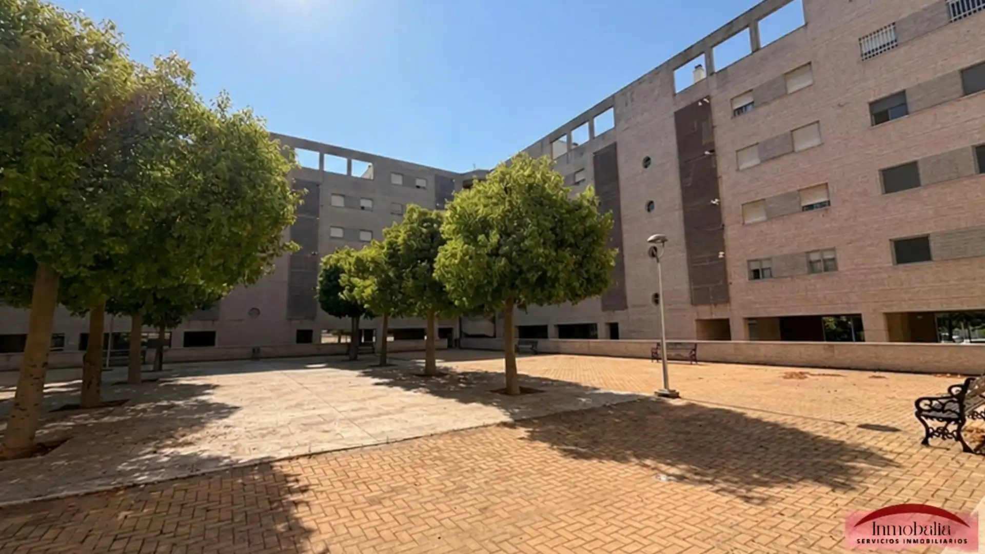 Außenansicht von Wohnung zum Verkauf in Sevilla mit Klimaanlage und Terrasse