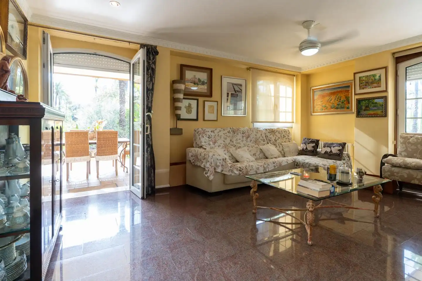 Sala d'estar de Casa o xalet en venda en Elche / Elx amb Calefacció, Jardí privat i Parquet