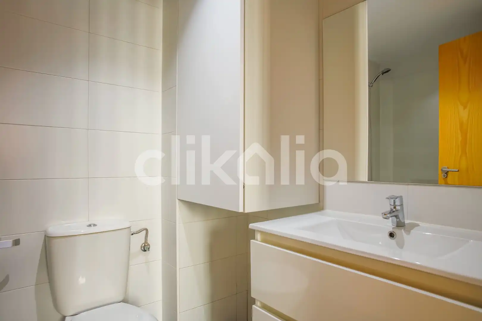 Bathroom of Flat for sale in Alcorcón  with Air Conditioner, Heating and Storage room