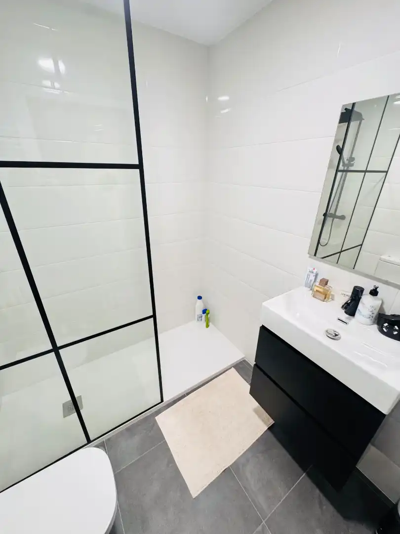 Baño de Casa adosada en venta en Laguna de Duero con Calefacción, Jardín privado y Parquet