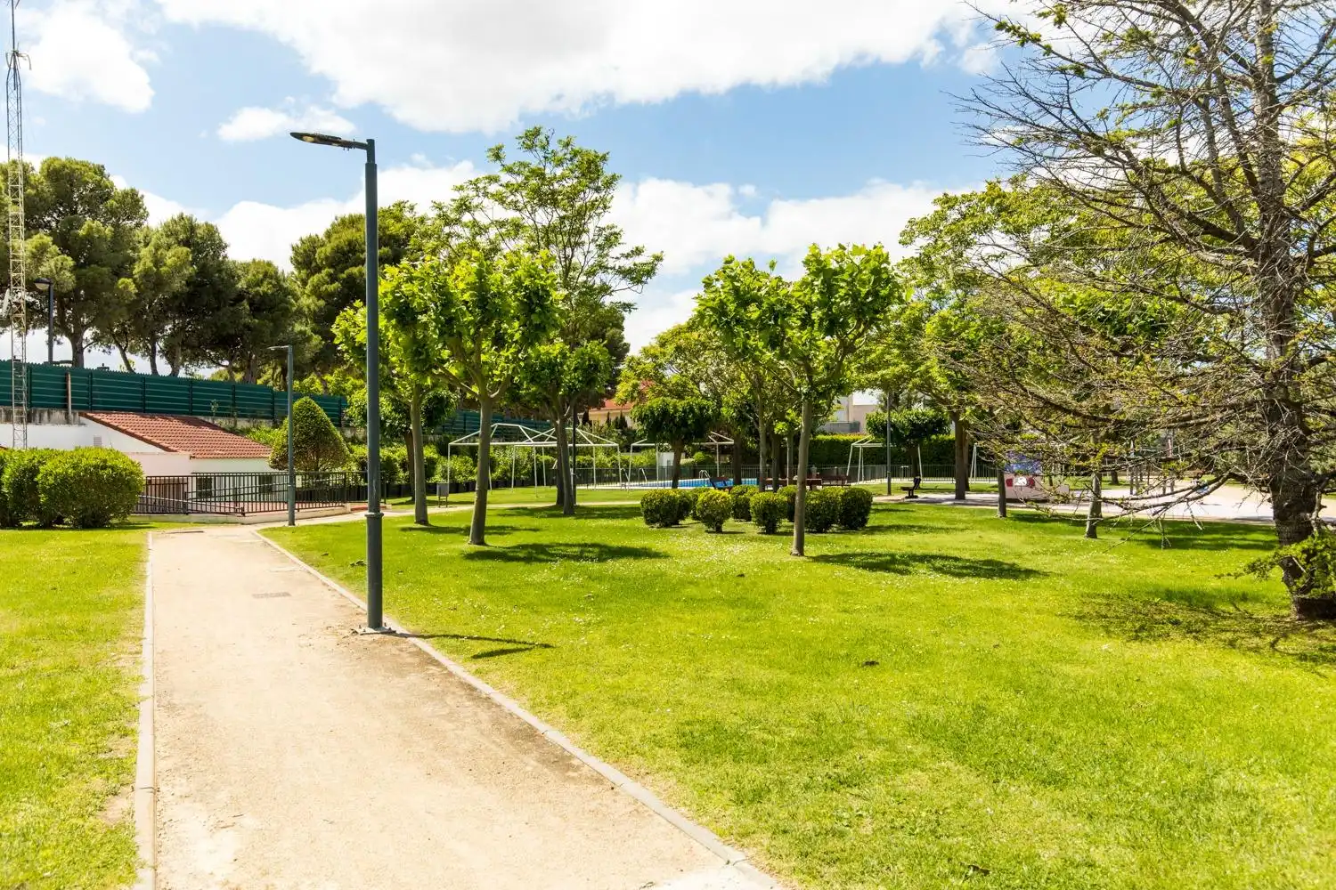 Vista exterior de Casa adosada en venta en Montecanal - Valdespartera - Arcosur