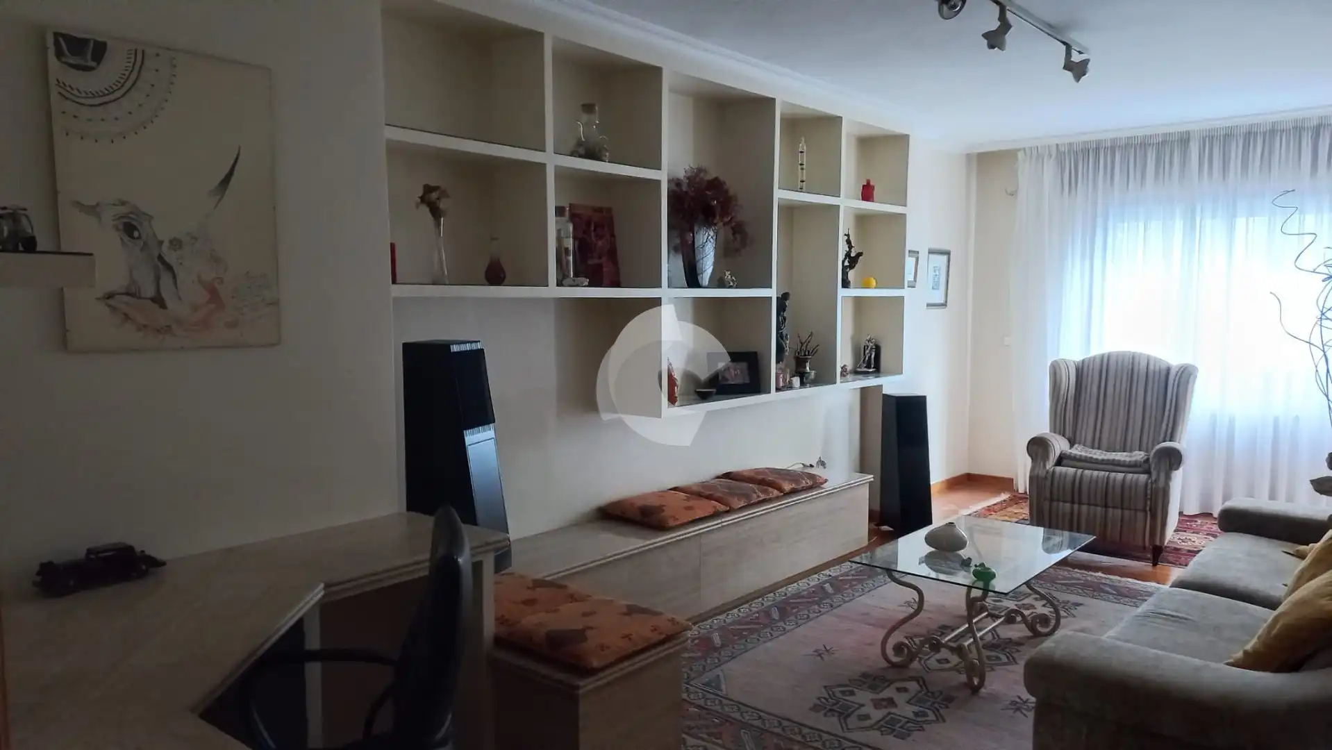 Sala d'estar de Pis de lloguer en Vigo  amb Traster i Moblat