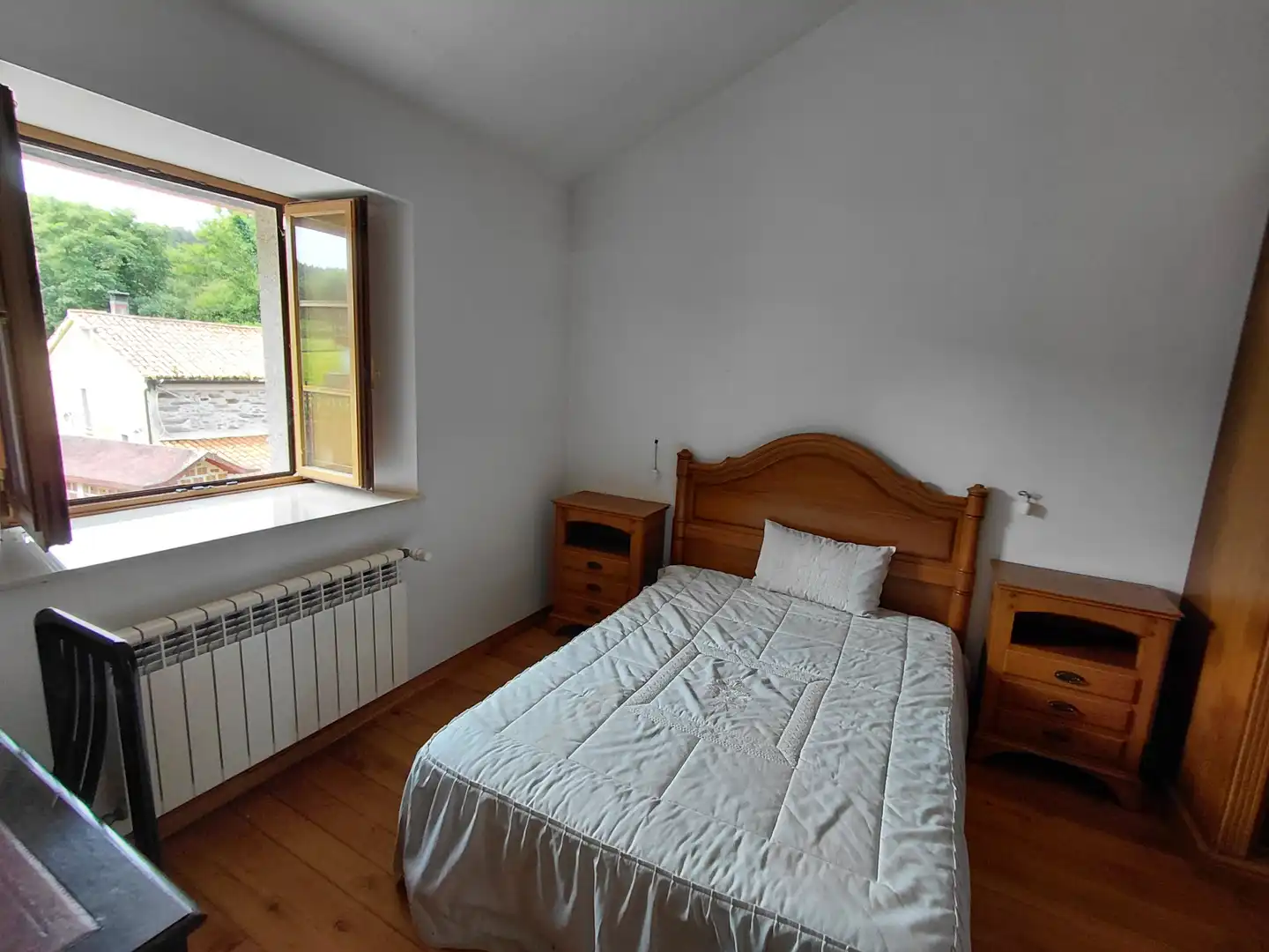Habitación de Casa o chalet en venta en Betanzos con Calefacción, Jardín privado y Trastero