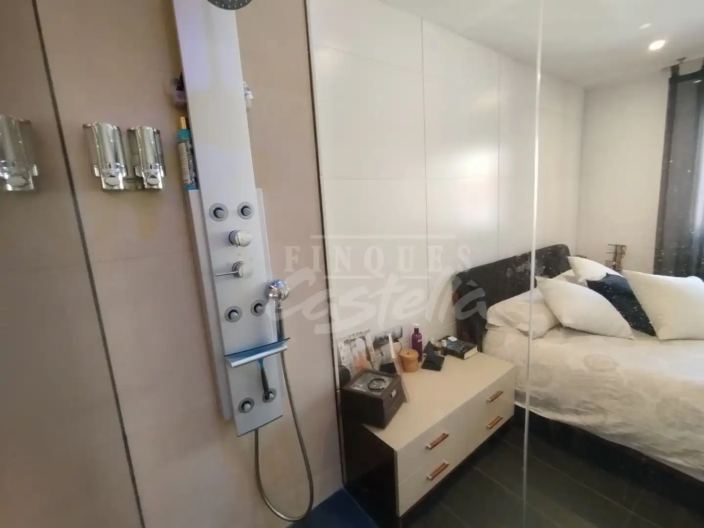 Dormitori de Pis en venda en Mataró amb Aire condicionat, Calefacció i Terrassa