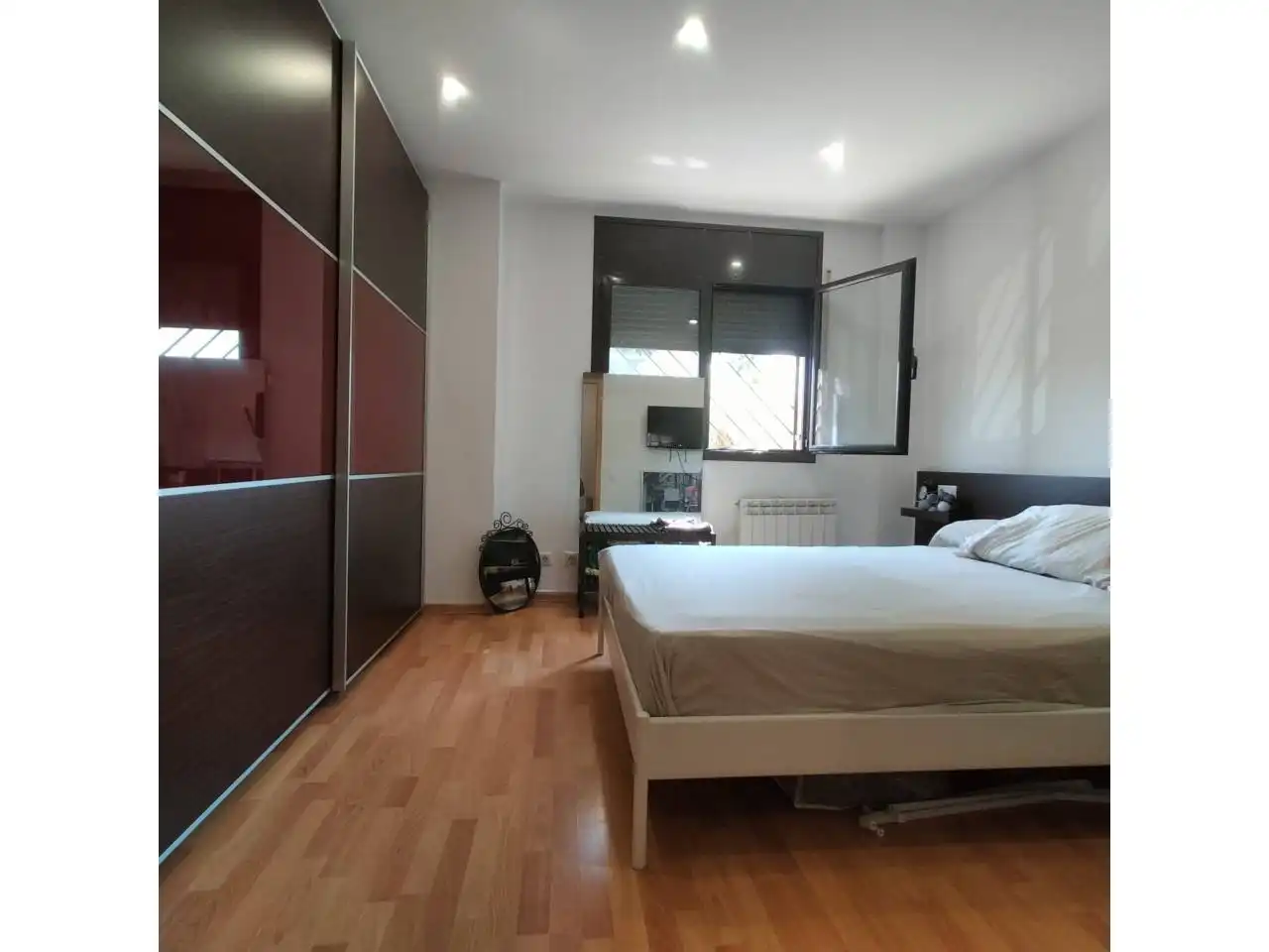 Habitación de Piso en venta en Terrassa con Aire acondicionado, Calefacción y Parquet