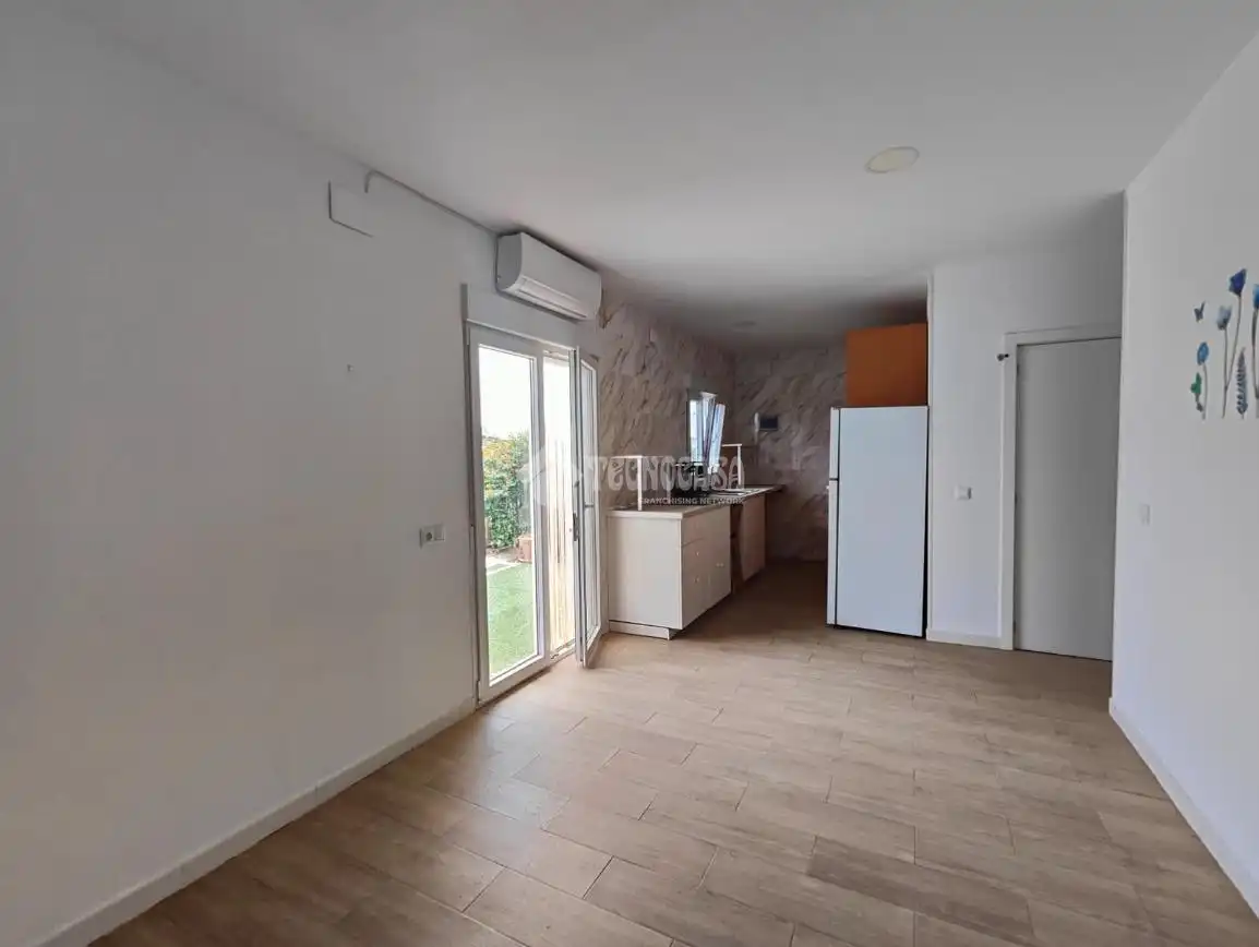 Casa rústica amb jardí en venda a Los Palacios y Villafranca, imagen 24
