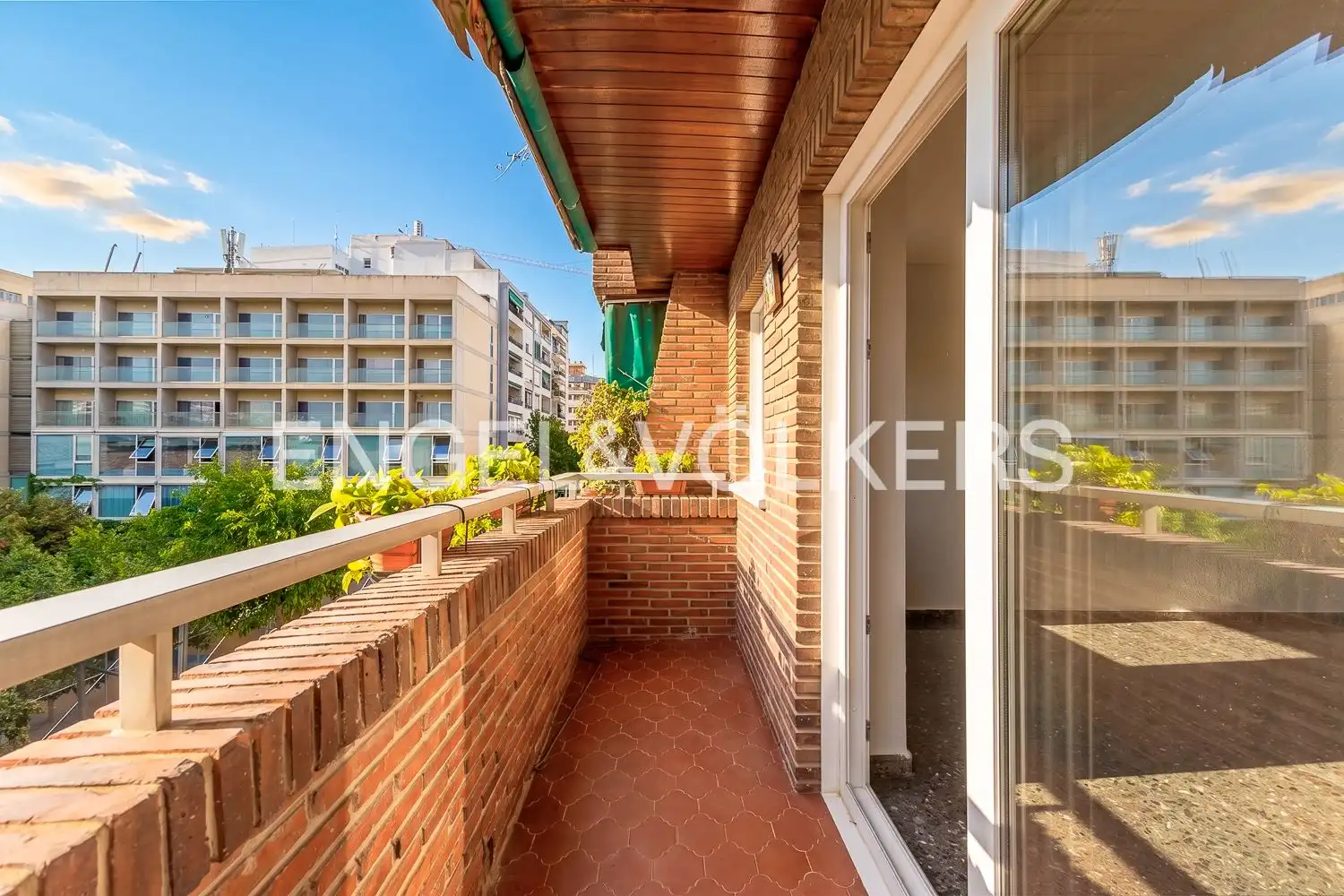 Terraza de Piso de alquiler en Valencia con Calefacción y Balcón