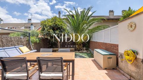 Foto 2 de Casa adosada en venda a Calle Vilafranca, Sant Domènec, Barcelona