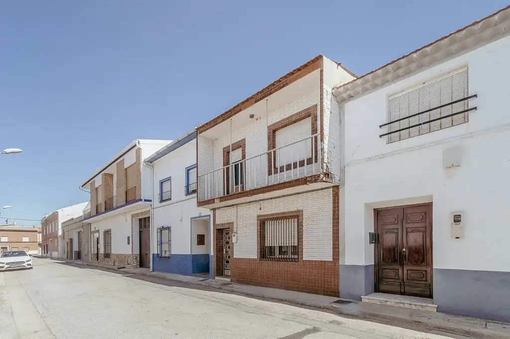 Vista exterior de Casa o chalet en venta en Pedro Muñoz, Ciudad Real