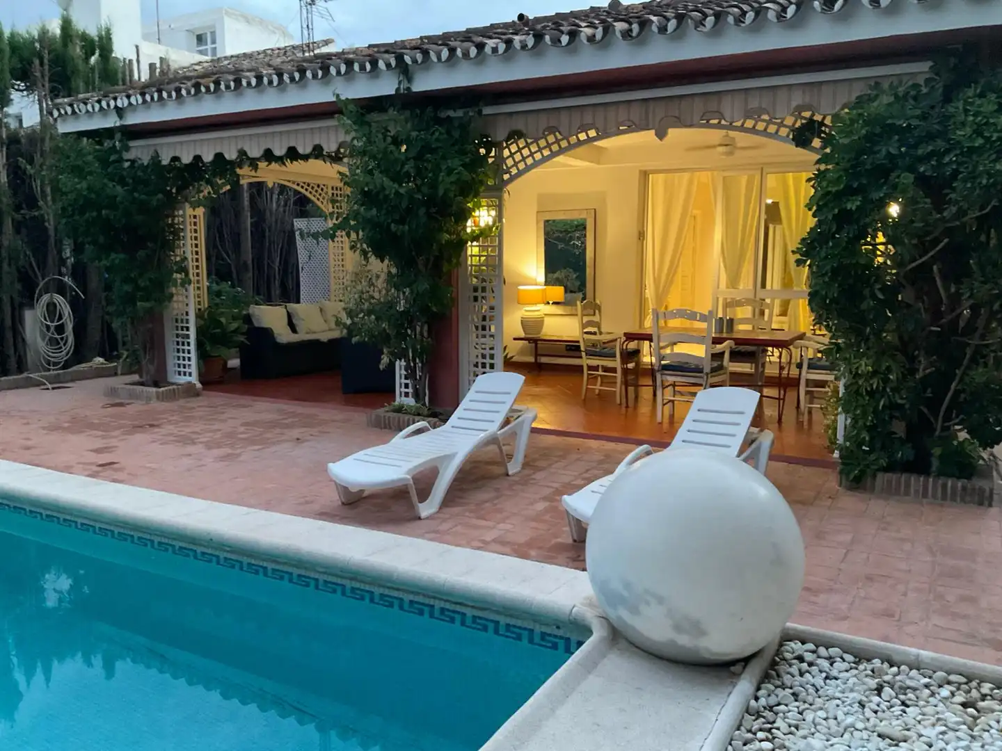 Villa mit Pool zur Miete in Calle los Jazmines 500, imagen 5