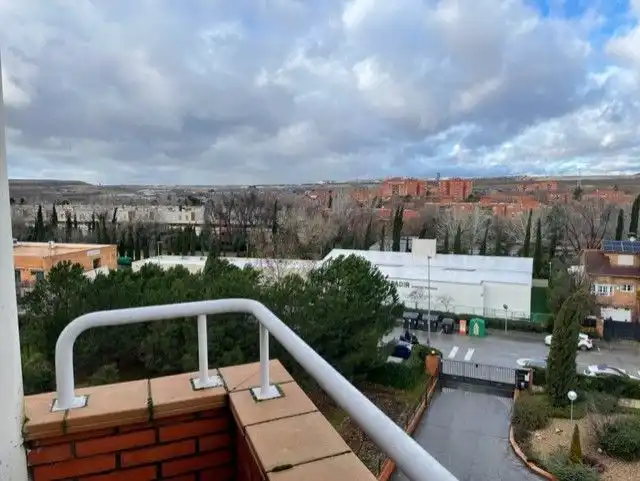 Vista exterior de Ático en venta en Rivas-Vaciamadrid con Aire acondicionado, Calefacción y Terraza