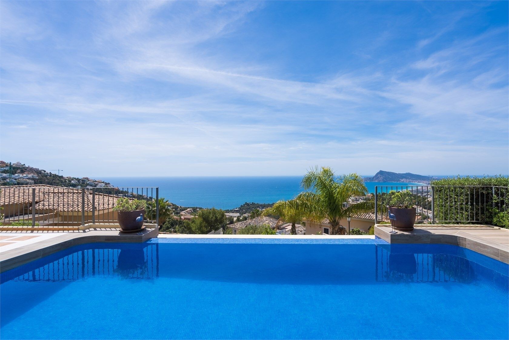 Piscina de Casa o xalet en venda en Alicante / Alacant amb Jardí privat