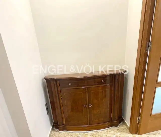 Flat for rent in Paterna  with Air Conditioner, Heating and Storage room