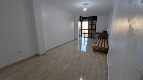 Foto 2 de Piso en venta en Hipódromo,  Melilla Capital