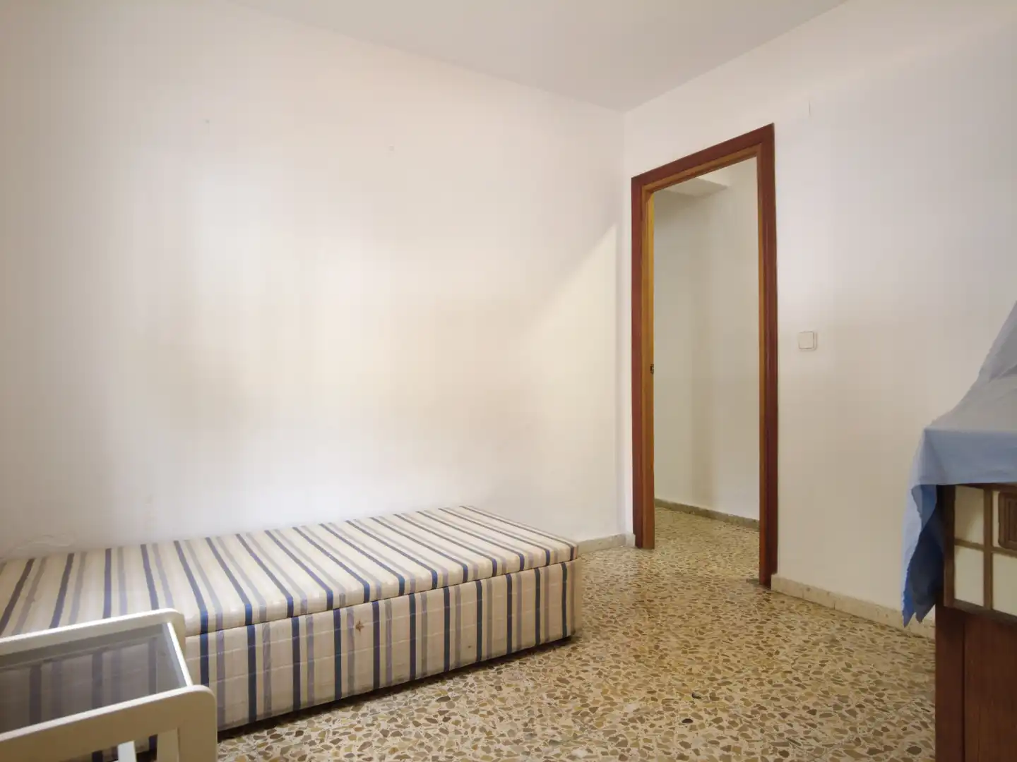 Habitación de Piso en venta en Marbella con Amueblado y Balcón