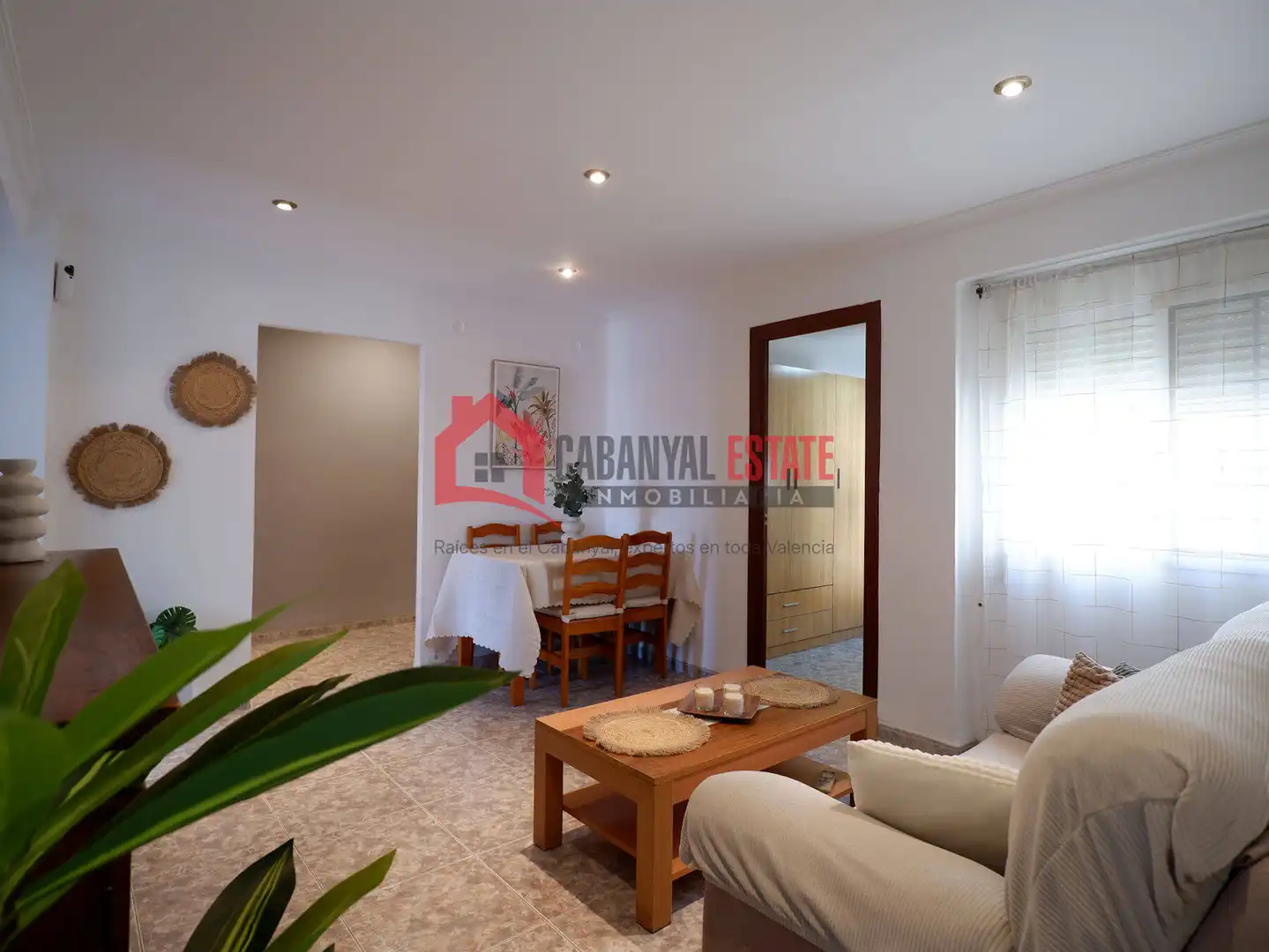 Vista exterior de Apartamento de alquiler en Valencia con Aire acondicionado, Amueblado y Balcón