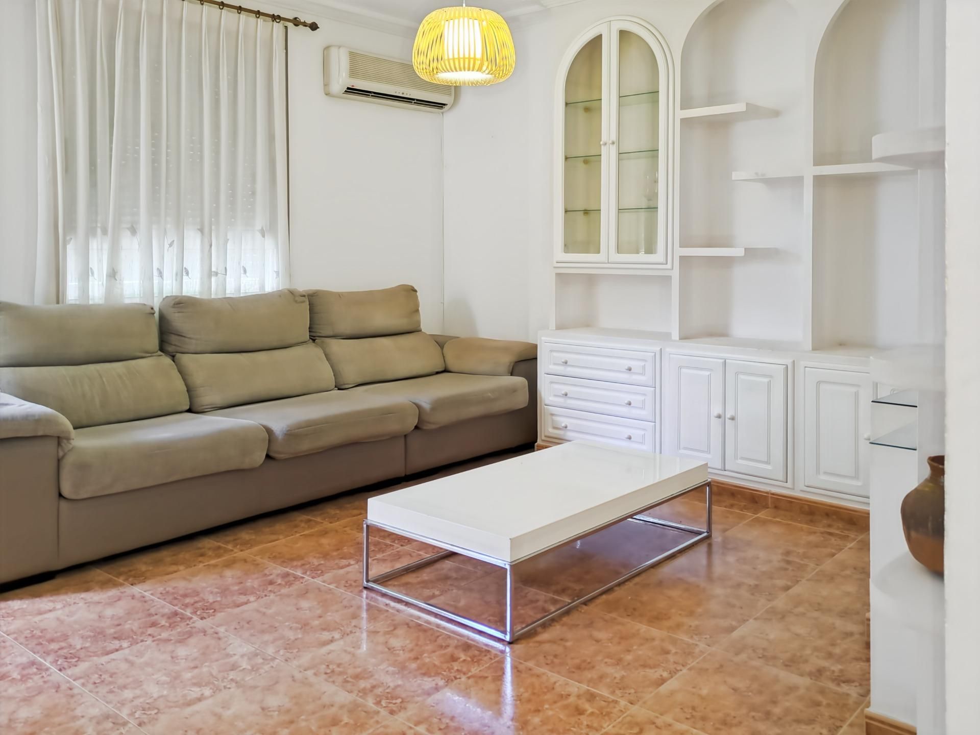 Sala de estar de Piso en venta en Gilet con Aire acondicionado, Amueblado y Alarma