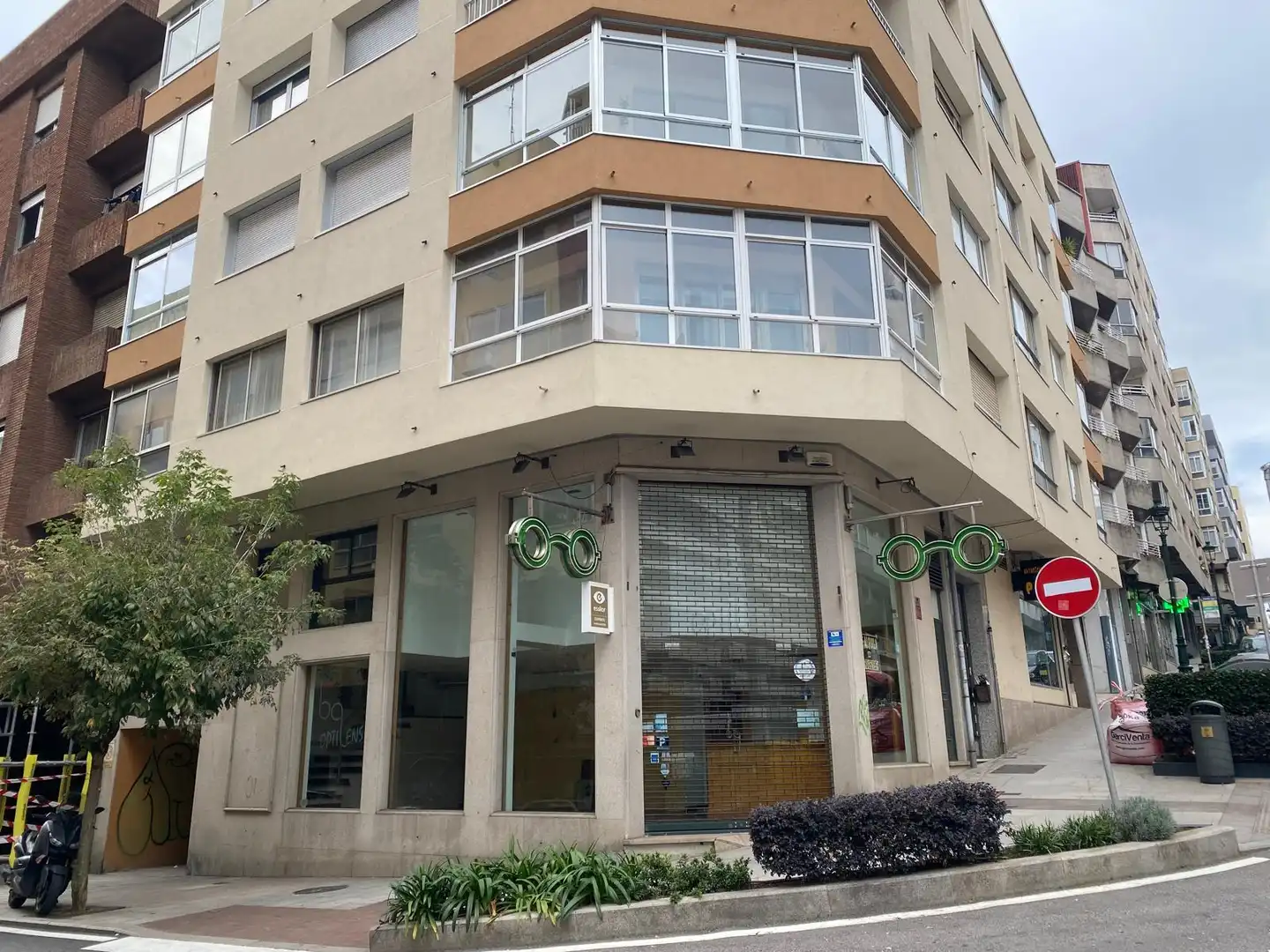 Exterior view of Commercial properties for rent in Vigo   with Air Conditioner, Parquet flooring and Alarm
