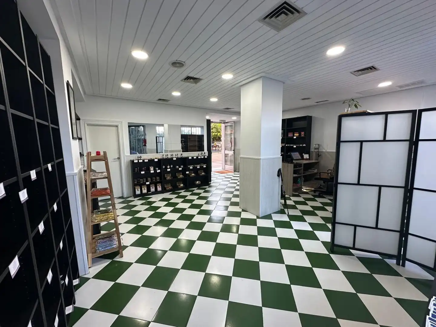 Local de alquiler en Donostia - San Sebastián 