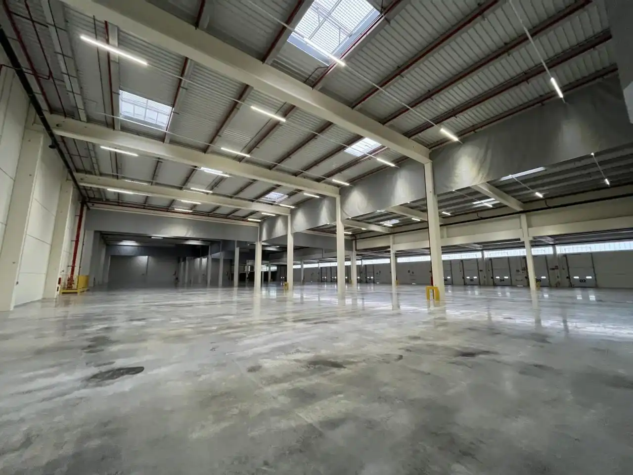 Industrial buildings for rent in Òdena  with Heating